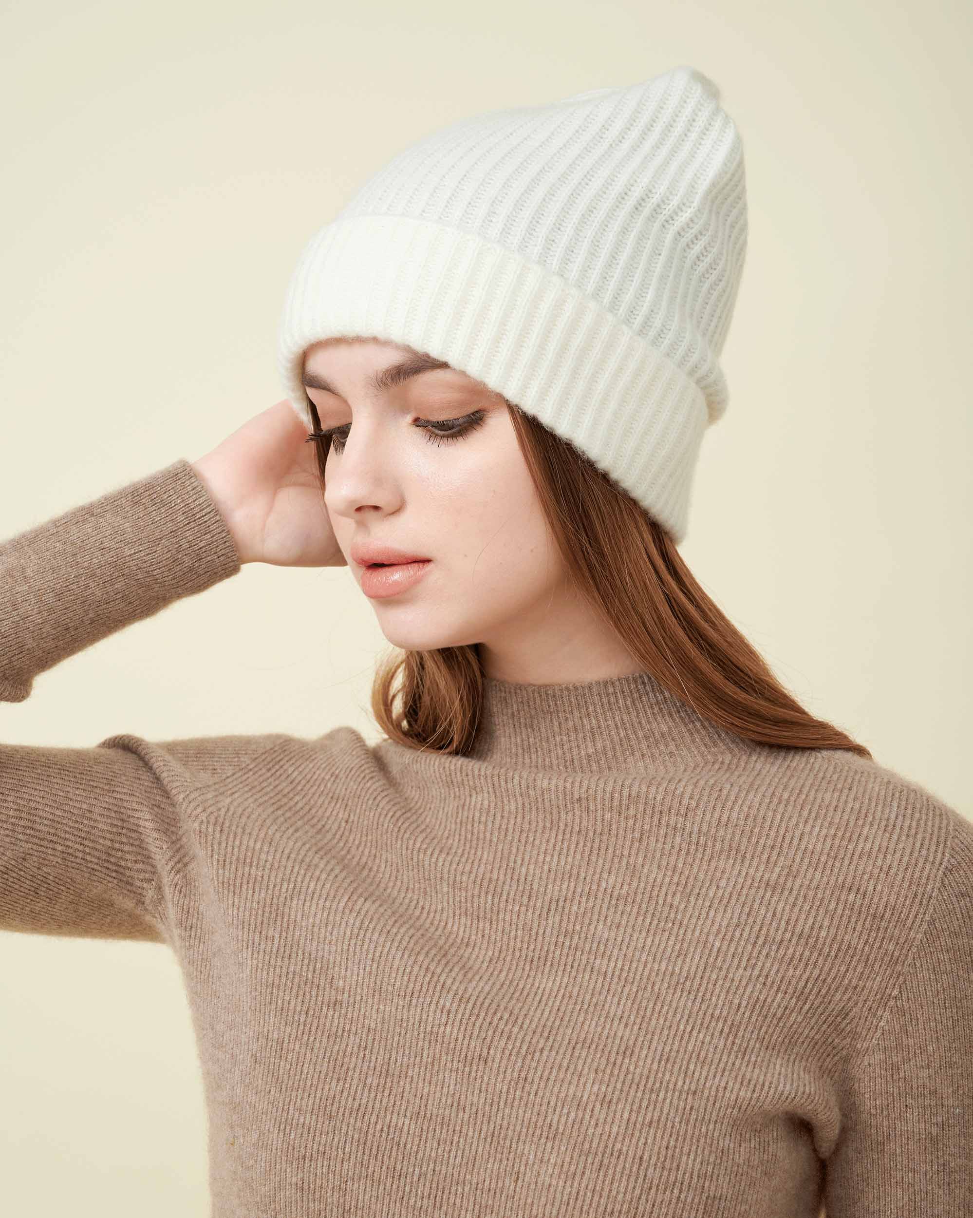 Cashmere Hat , High Quality Hat ,White Colour, 100% Cashmere Hat , Hat For All Seasons , Made By Davinii , Side Image