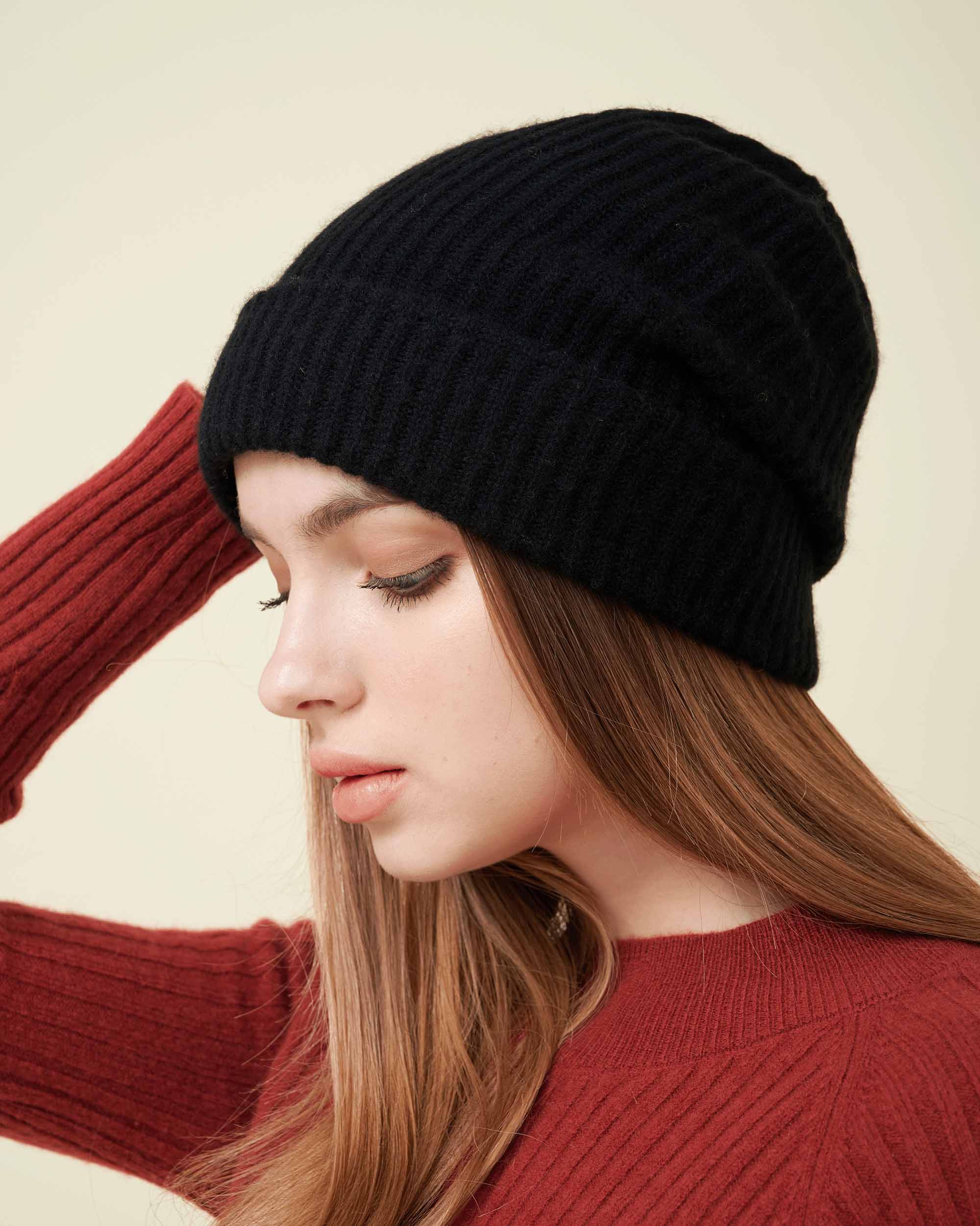 Cashmere Hat , High Quality Hat , 100% Cashmere Hat , Hat For All Seasons , Made By Davinii , Side Image