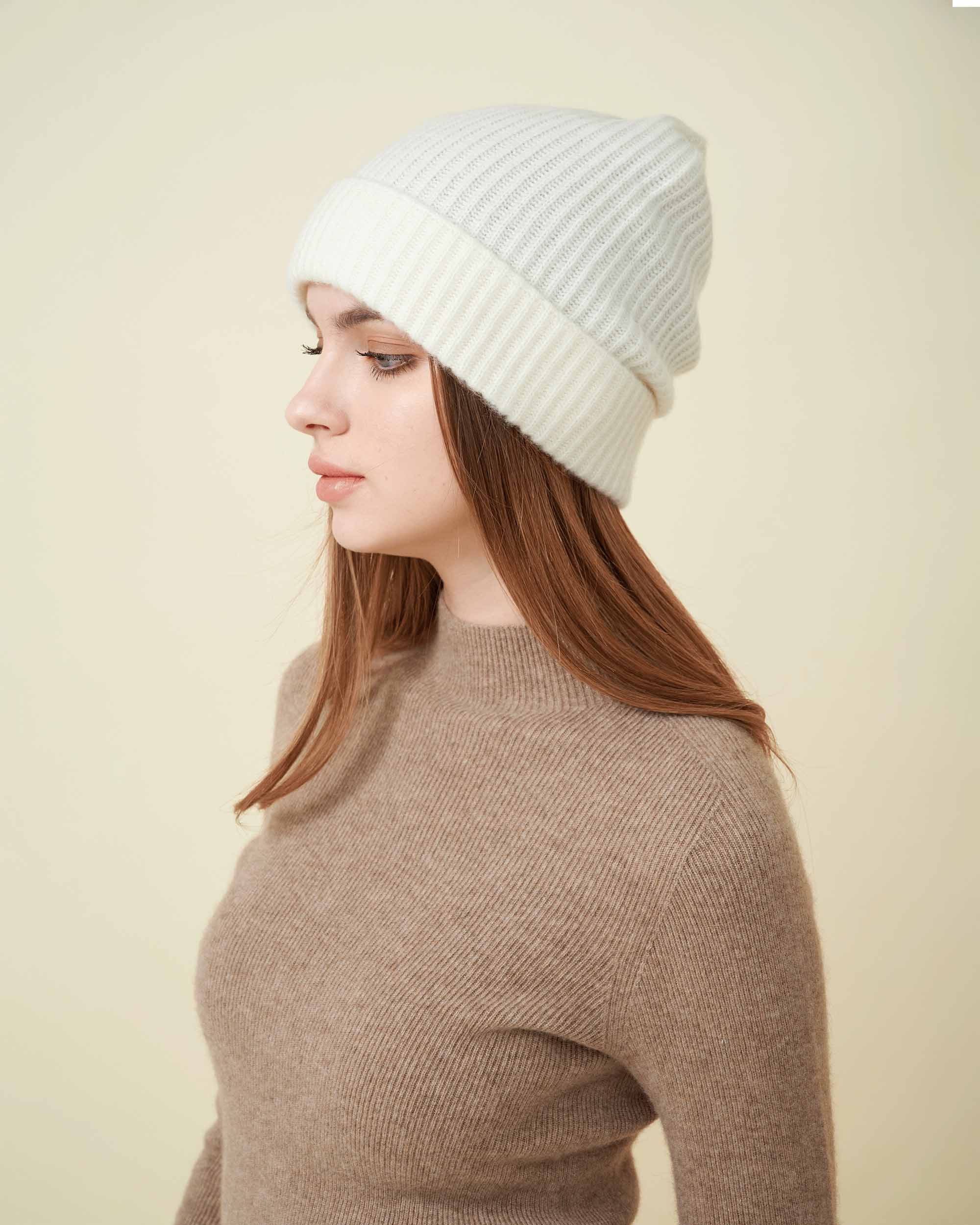 Cashmere Hat , High Quality Hat , Cashmere White Hat , 100% Cashmere Hat , Hat For All Seasons , Made By Davinii , Side Image