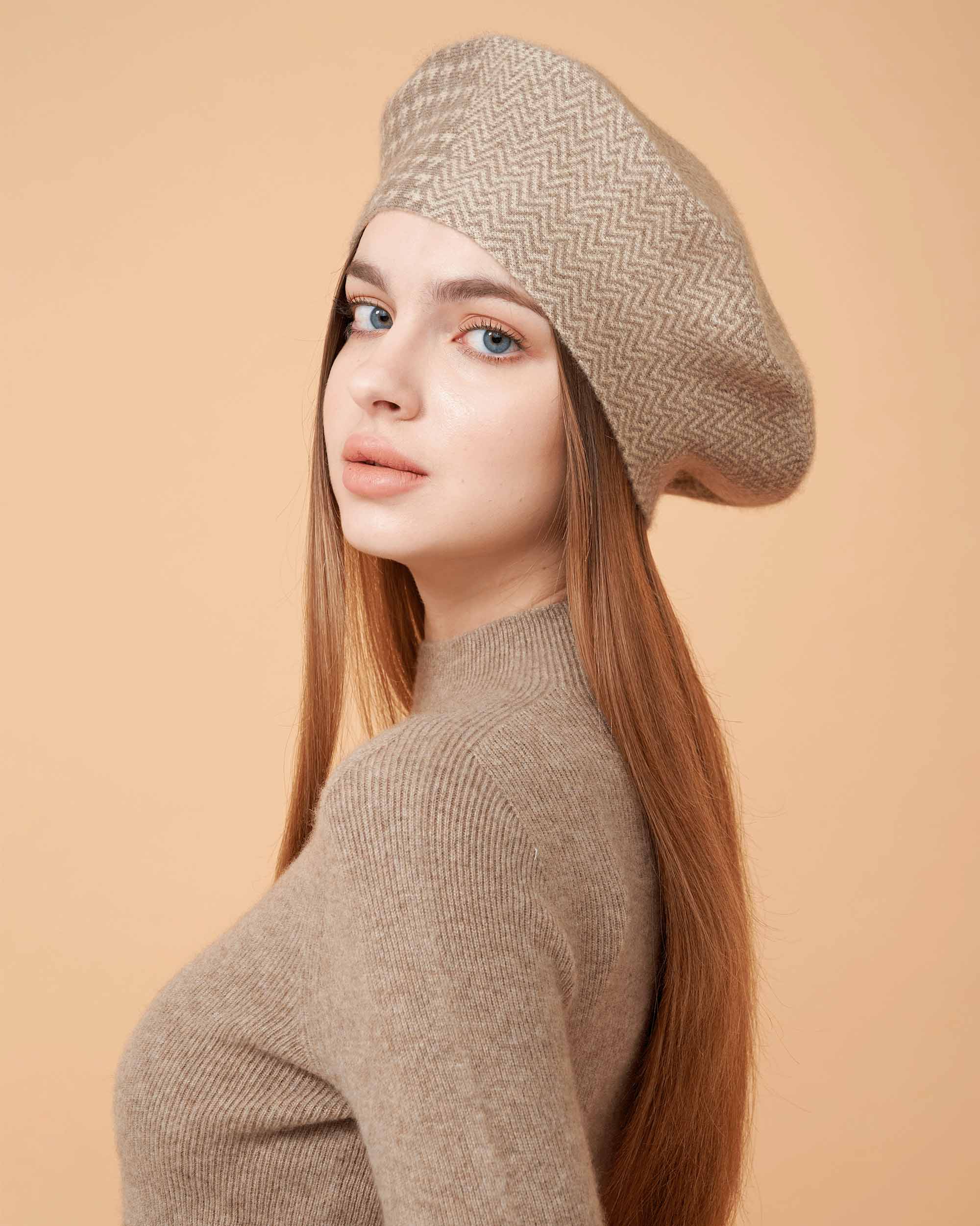 Cashmere Hat , High Quality Hat , 100% Cashmere Hat , Hat For All Seasons , Made By Davinii , Side Image