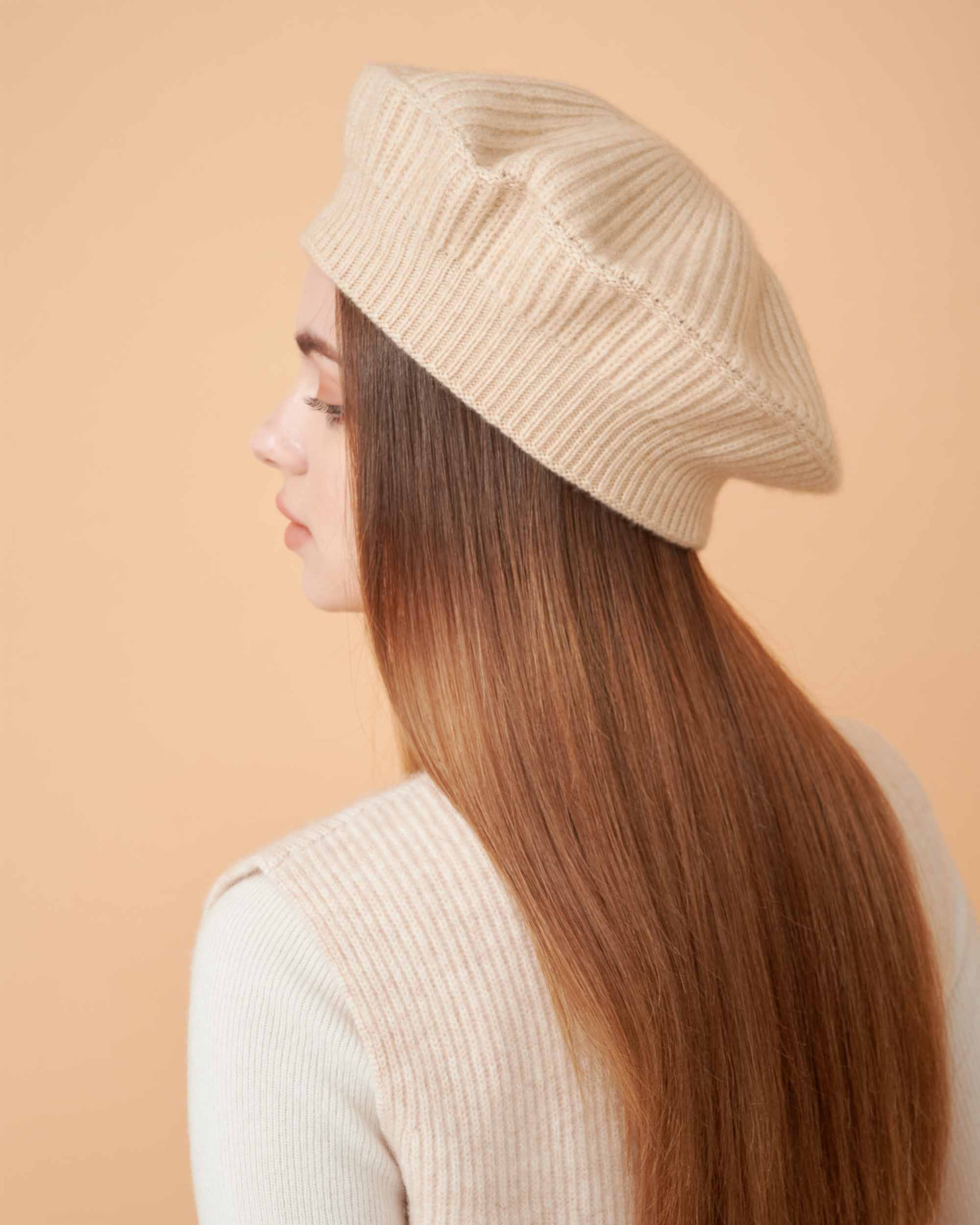 Cashmere Hat , High Quality Hat , Cashmere Beige Hat , 100% Cashmere Hat , Hat For All Seasons , Made By Davinii , Back Image