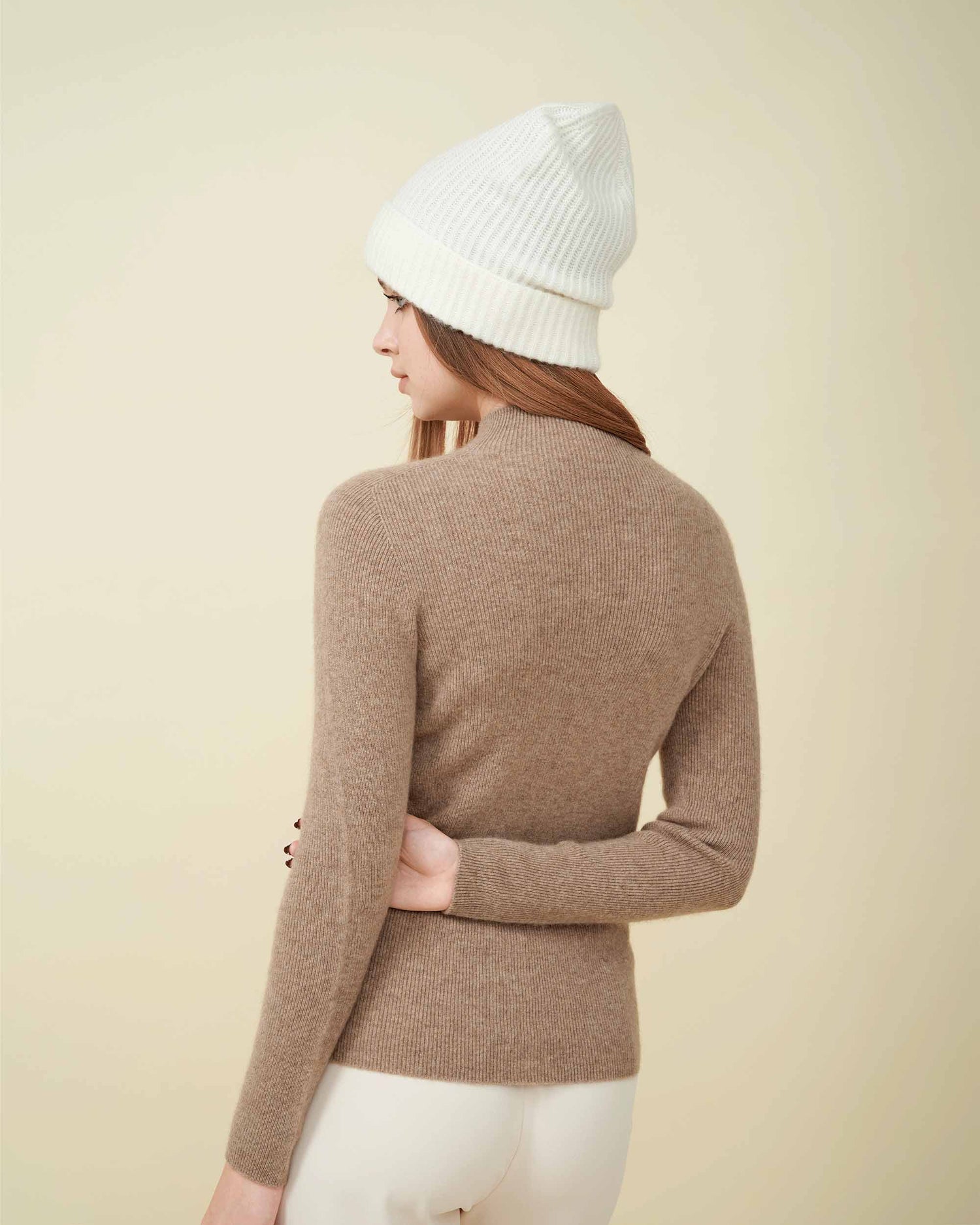 Cashmere Hat , High Quality Hat , Cashmere White Hat , 100% Cashmere Hat , Hat For All Seasons , Made By Davinii , Back Image