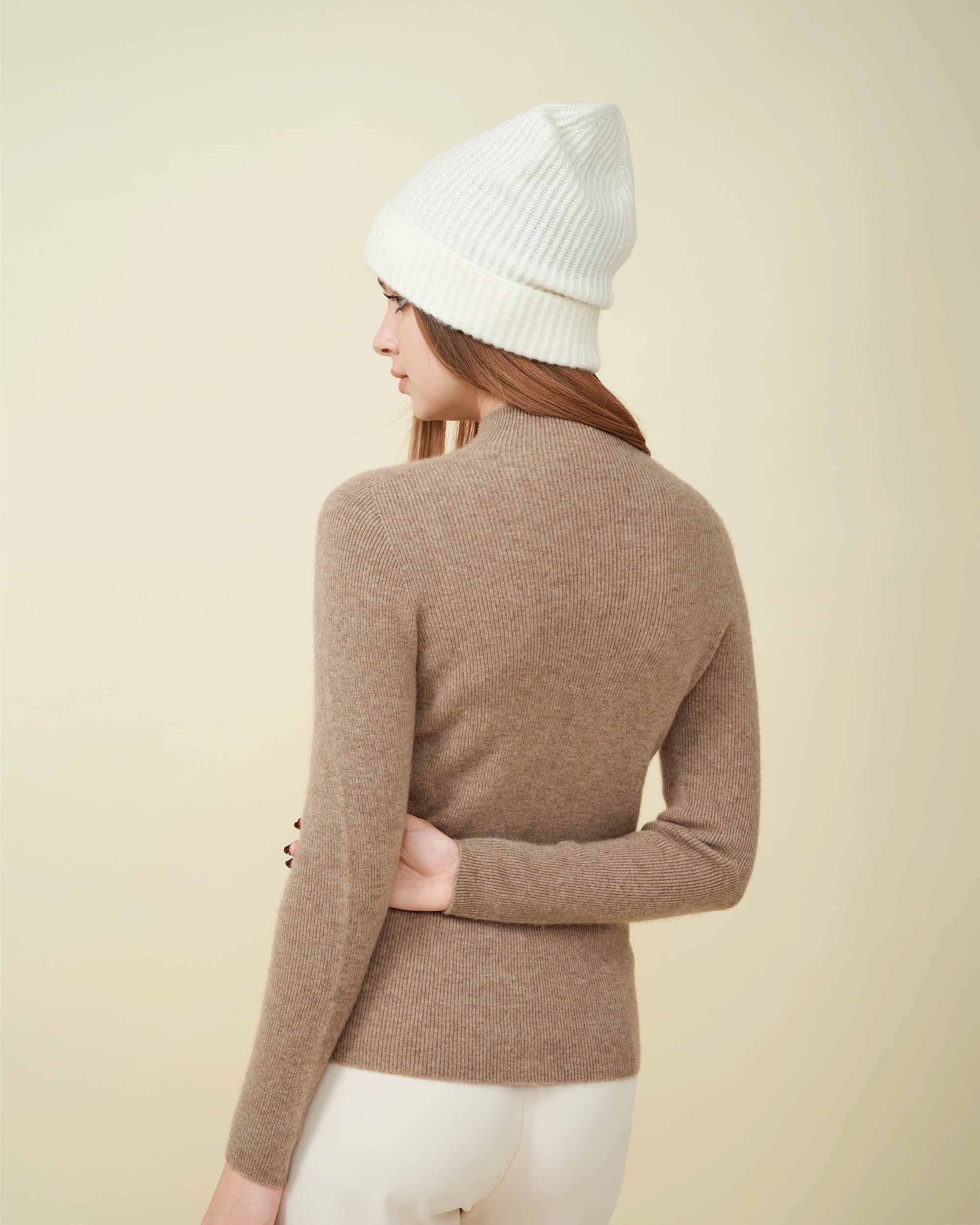 Cashmere Hat , High Quality Hat , Cashmere White Hat , 100% Cashmere Hat , Hat For All Seasons , Made By Davinii , Back Image