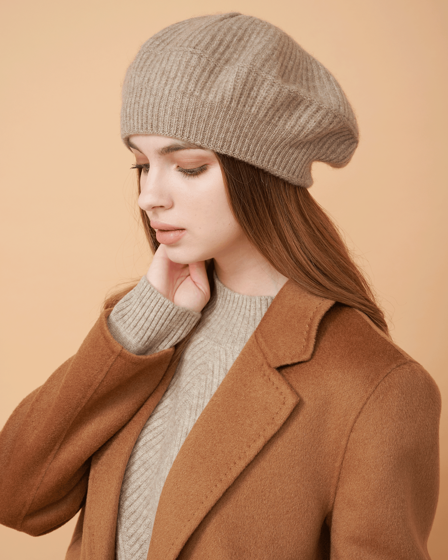 blazer cashmere luxurious style elegant essentials collection knitwear beige design fashion blog winter fashionista design