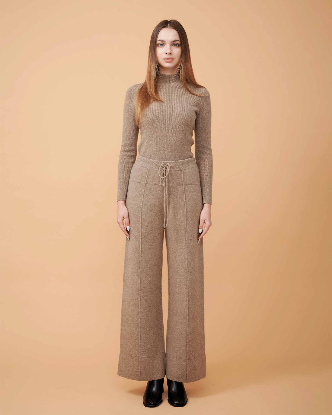 Cashmere Pant , Soft and comfy cashmere , Skin friendly Cashmere Pant , Front Image 